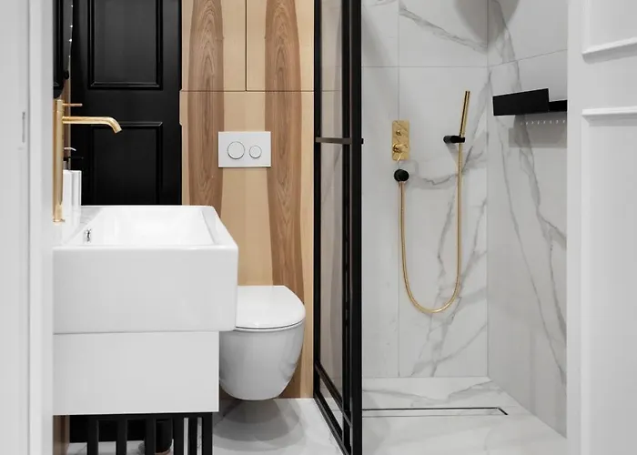 Nowoczesne W Centrum Gdanska Przy Motlawie Z Podziemnym Parkingiem *