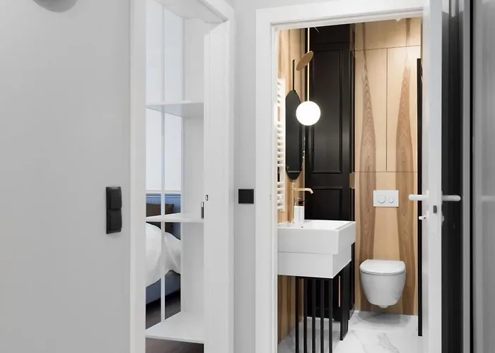 Nowoczesne W Centrum Gdanska Przy Motlawie Z Podziemnym Parkingiem * غدانسك